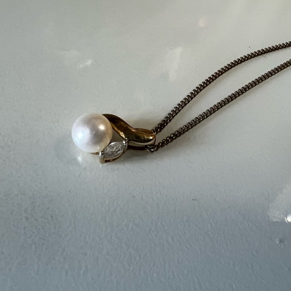 14k Gold & Pearl Antique Necklace - Picture 3 of 11